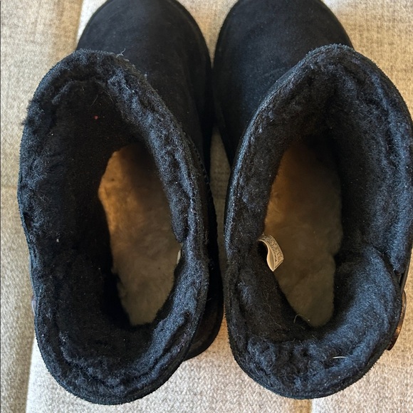 BEAR PAWS WOMENS BUTTON FLAT BLACK SUEDE UPPER ROSY SNOW BOOTIES SZ 10 - Picture 4 of 10